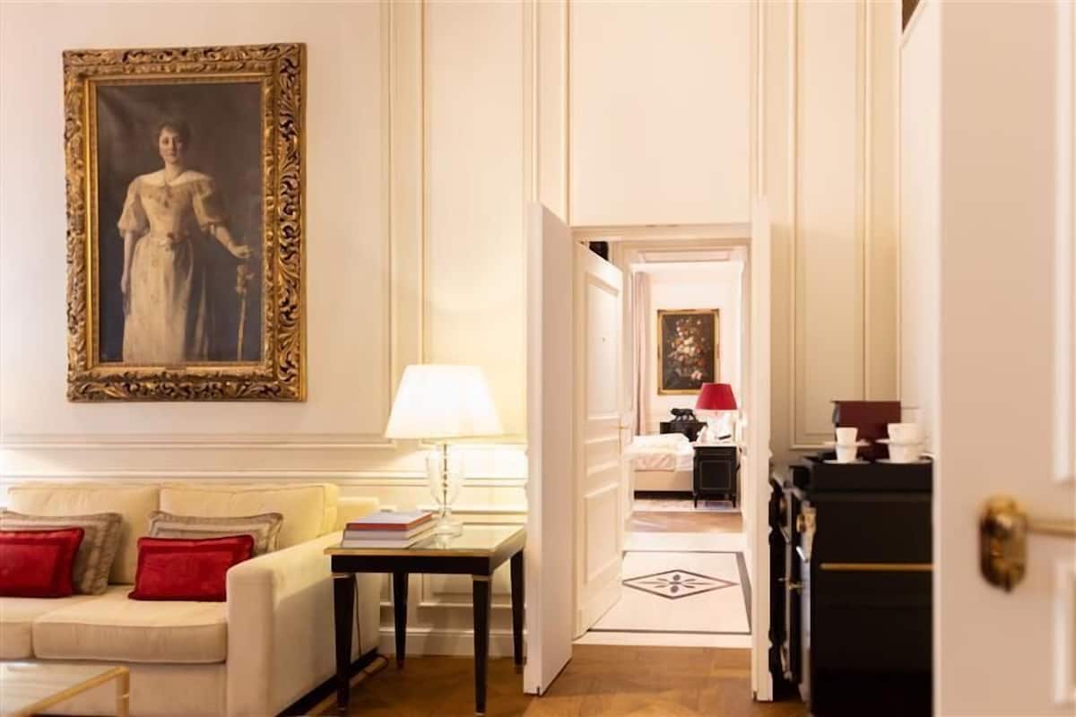 Family Suite | Living area | TV, DVD player, iPod dock