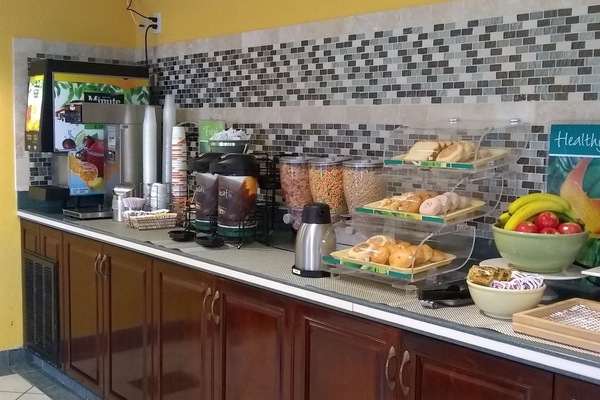 Free daily buffet breakfast