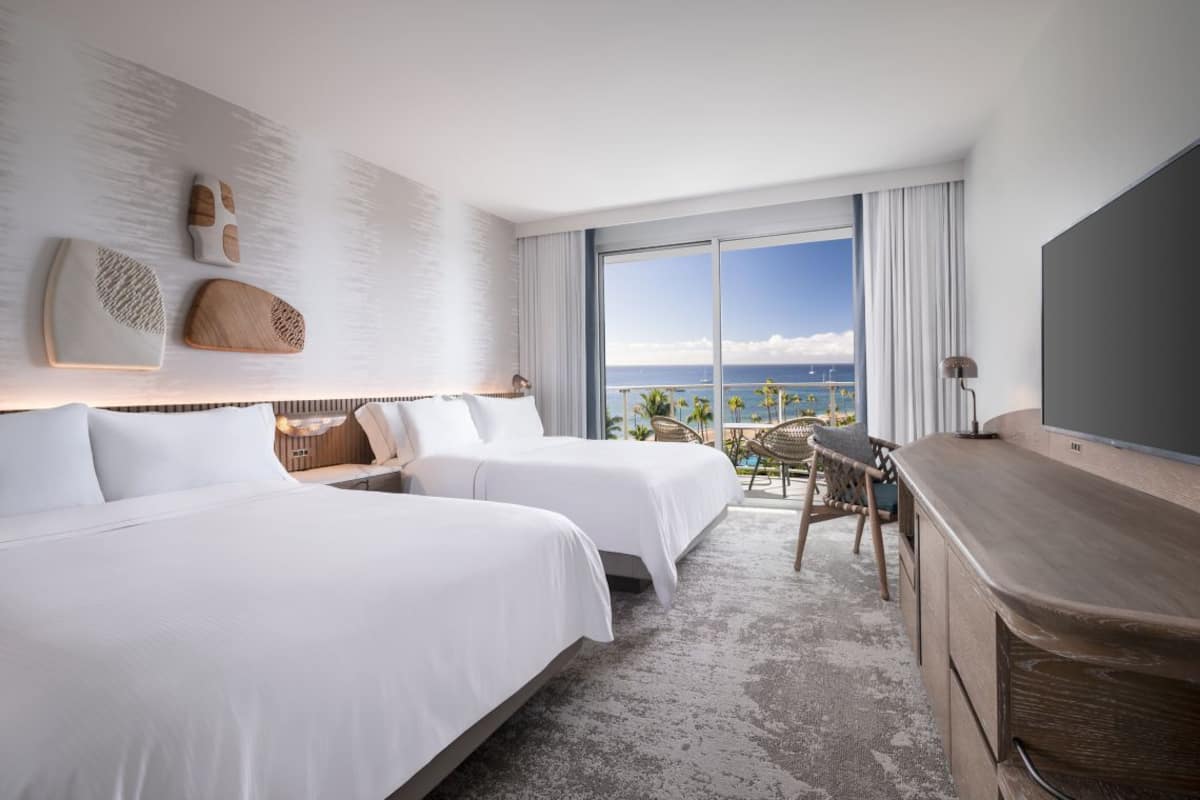 Habitación superior, 2 camas de matrimonio, vistas al mar (Kukahi) | Colchones con acolchado adicional, caja fuerte, escritorio