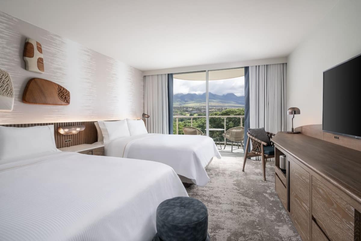 Habitación, 2 camas de matrimonio, vistas al complejo turístico (Kukahi) | Colchones con acolchado adicional, caja fuerte, escritorio
