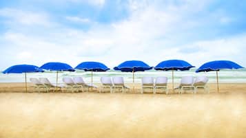 On the beach, white sand, free beach shuttle, sun-loungers