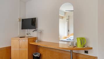 Executive Room Double with daily cleaning | 电视