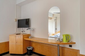 Executive Room Double with daily cleaning | 电视