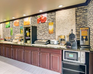 Free daily continental breakfast