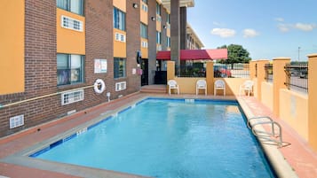 Seasonal outdoor pool