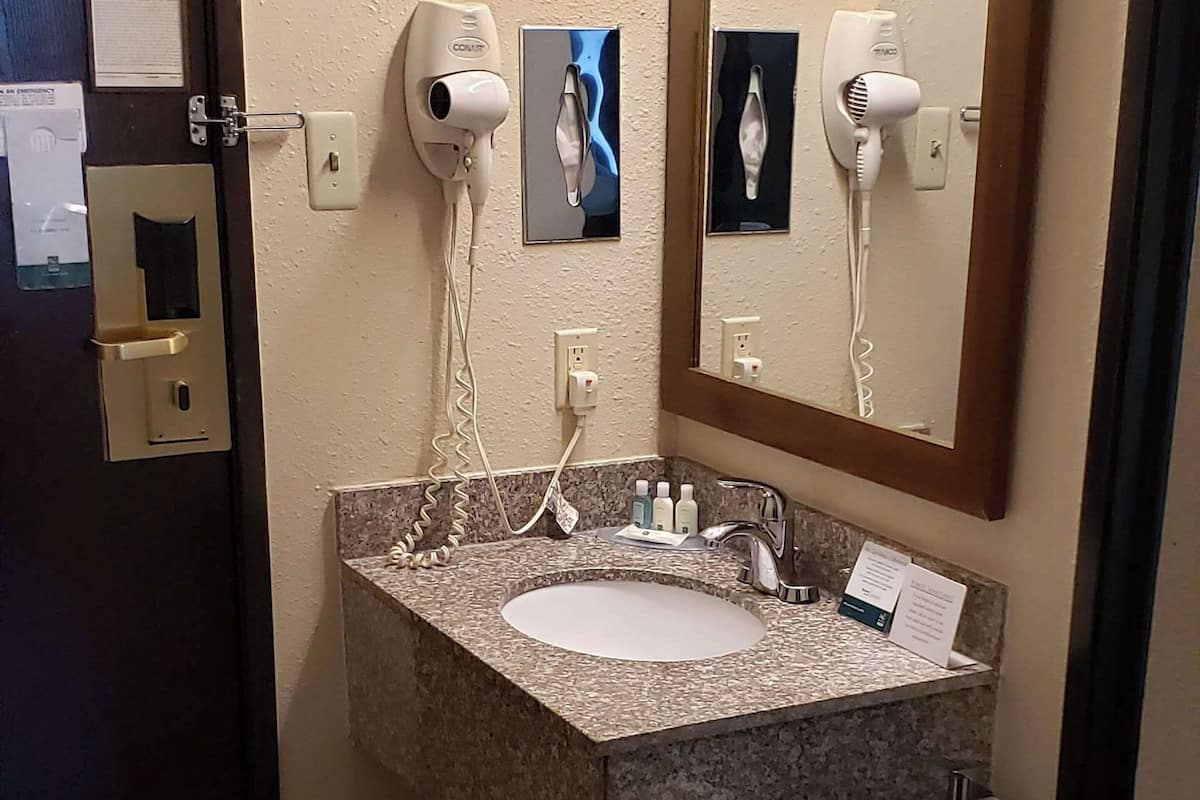 in-room safe, desk, laptop workspace, iron/ironing board