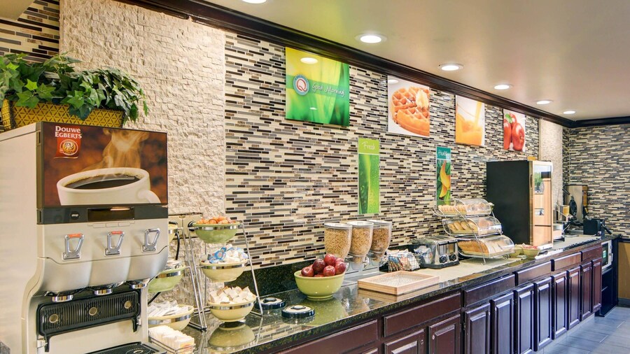 Quality Inn DFW Airport North