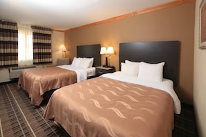 Chambre Standard, 2 grands lits, non-fumeur | Coffre-fort, bureau, espace de travail pour ordinateurs portables