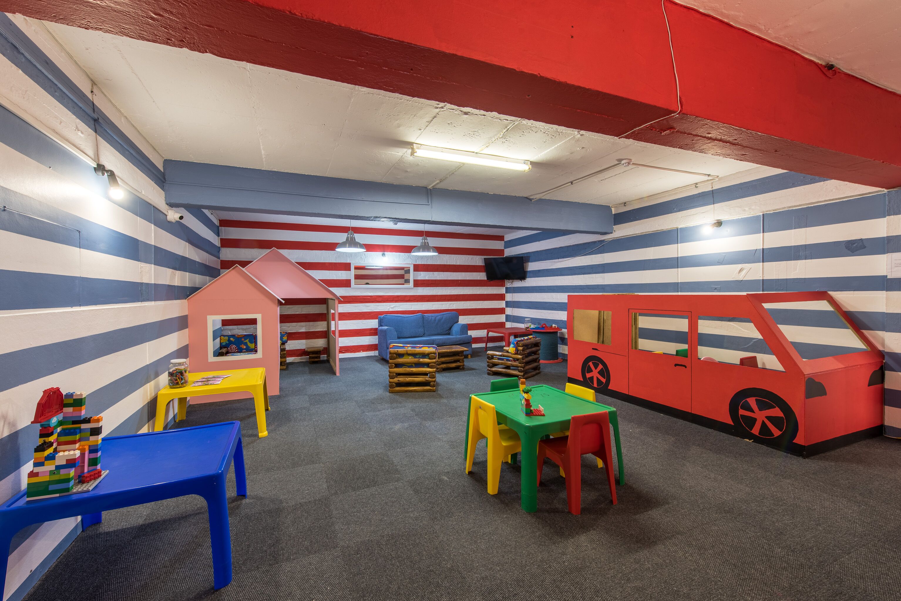 children’s play area – indoor