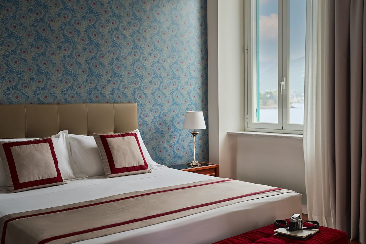 Junior Suite, Balcony, Sea View | Frette Italian sheets, premium bedding, minibar, in-room safe