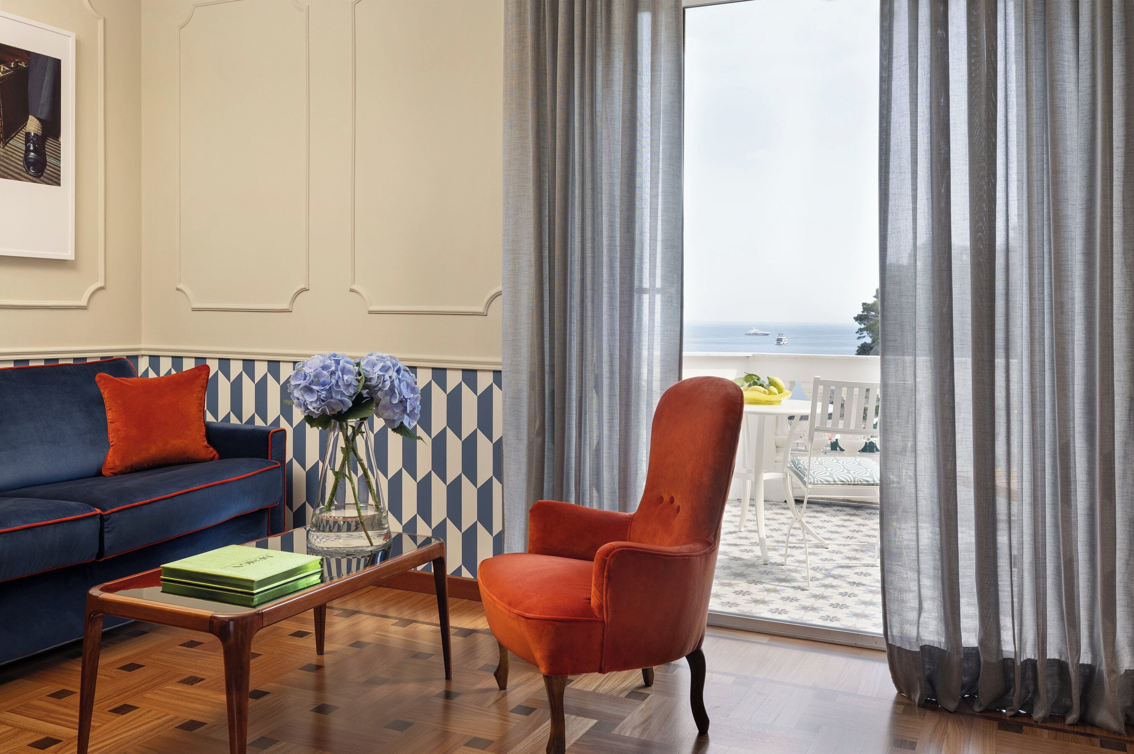 frette italian sheets, premium bedding, down duvets, free minibar