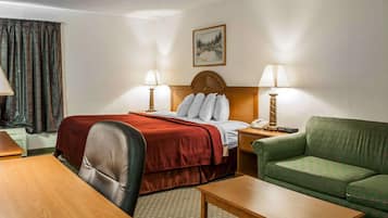 Standard Room, 1 King Bed, Non Smoking | In-room safe, desk, iron/ironing board, rollaway beds