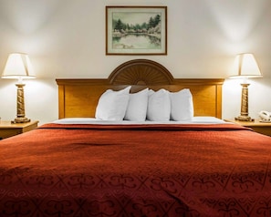 Standardzimmer, 1 King-Bett, Nichtraucher | Zimmersafe, Schreibtisch, Bügeleisen/Bügelbrett, Zustellbetten