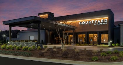 Courtyard by Marriott Nashville Airport