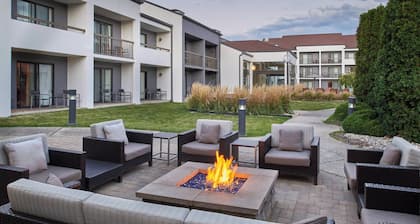 Courtyard by Marriott Detroit Warren