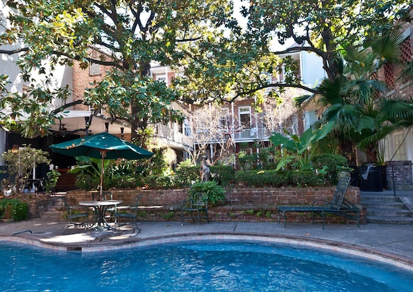 Outdoor pool, sun loungers