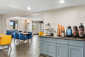 Bao gồm bữa sáng buffet hàng ngày 