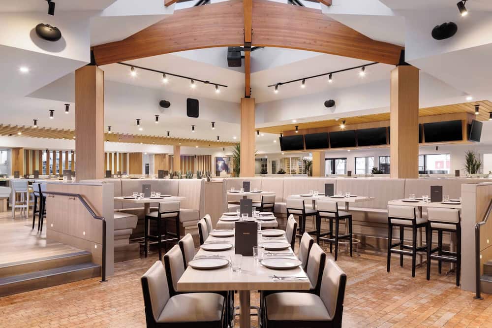 Sandman Hotel & Suites Kelowna