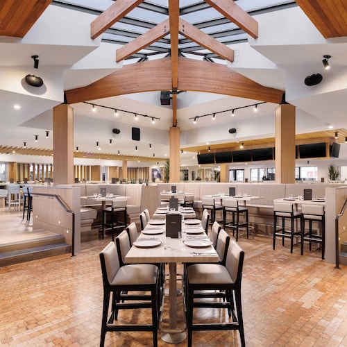 Sandman Hotel & Suites Kelowna