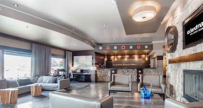 Sandman Hotel & Suites Kelowna