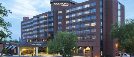 المنشأة من الخارج