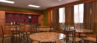 Americas Best Value Inn & Suites Kansas City