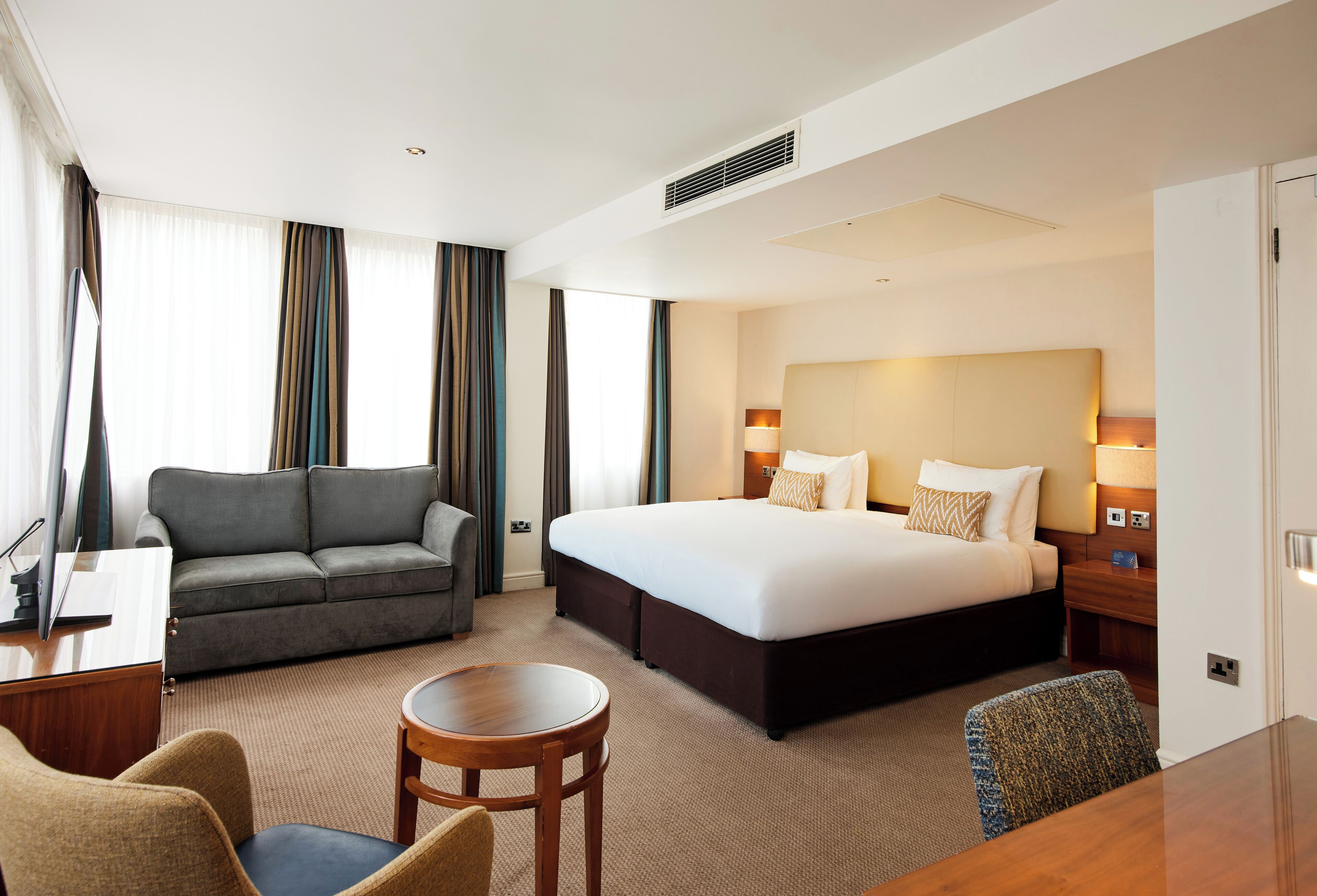 In-room safe, desk, soundproofing, iron/ironing board