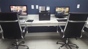 Business center - Clarion Hotel Conference Center Lexington North (Lexington)