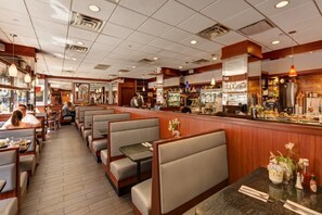 Greek cuisine - Wellington Hotel (New York)