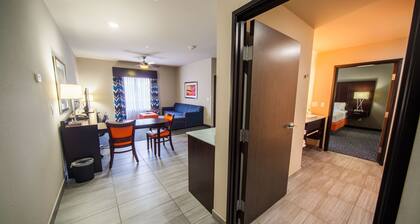 Holiday Inn Express & Suites Oklahoma City Southeast I-35 by IHG
