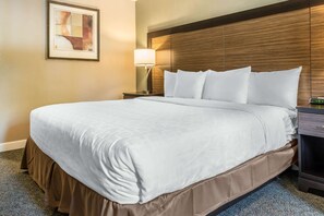 Standard Room, 1 King Bed with Sofa bed, Non Smoking (2 Person Sofa Bed) | In-room safe, desk, blackout curtains, iron/ironing board - Clarion Inn Belle Vernon (Belle Vernon)