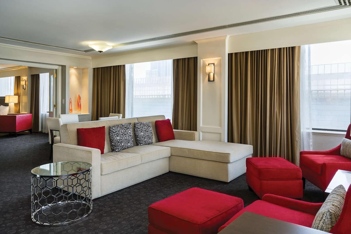 Suite, 1 King Bed | Premium bedding, down comforters, pillowtop beds, in-room safe