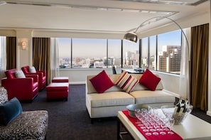 View from room - DoubleTree by Hilton Hotel Los Angeles Downtown (Los Angeles)