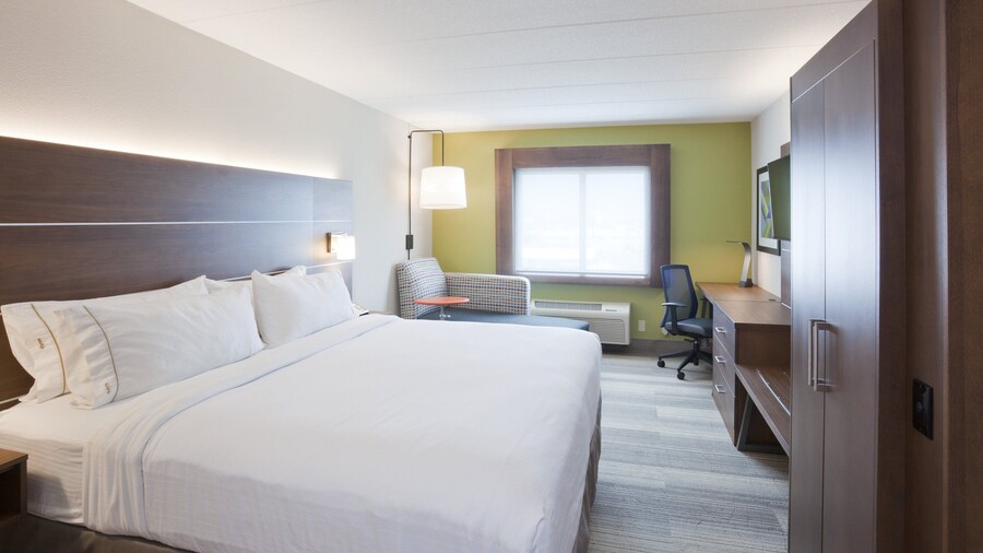 Holiday Inn Express Roseville-St. Paul by IHG
