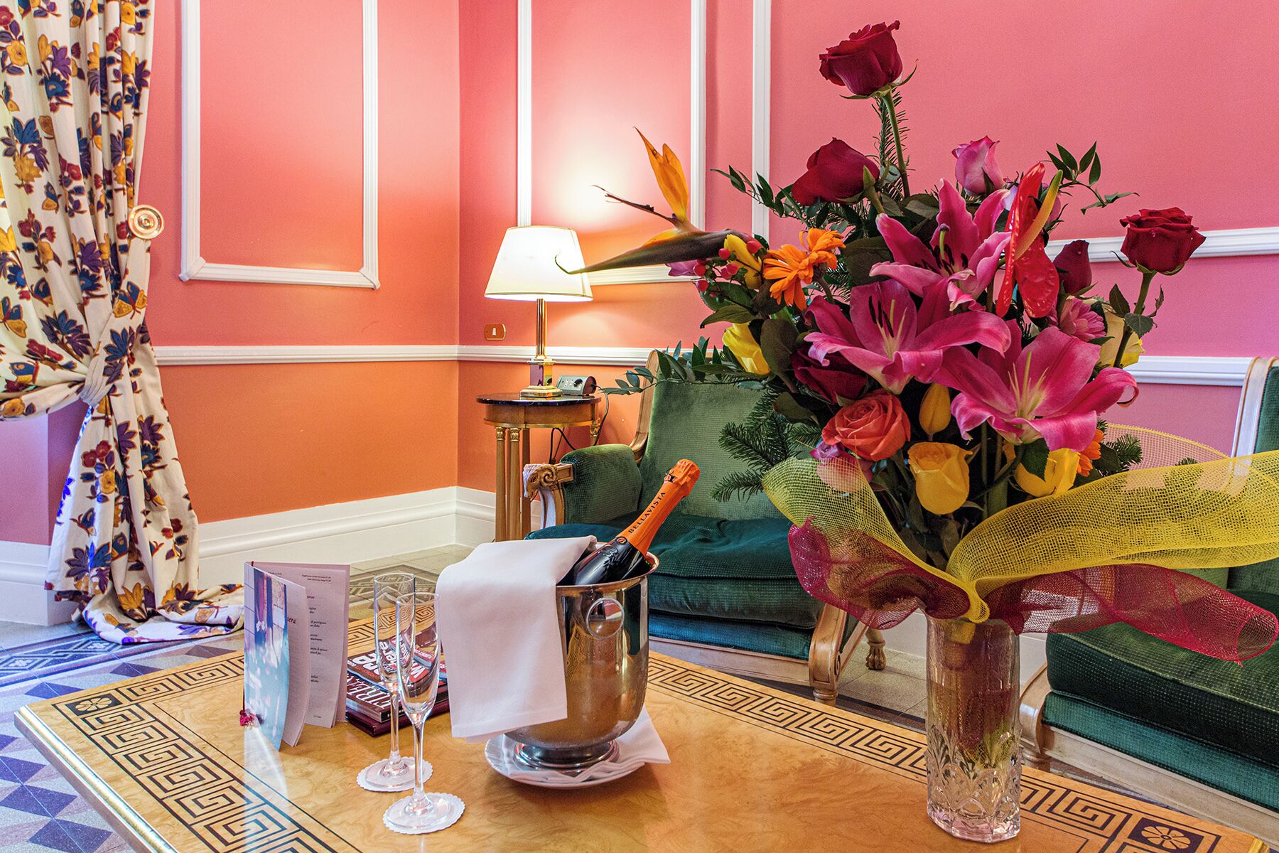 deluxe suite | hypo-allergenic bedding, minibar, in-room safe, desk