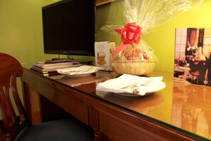 Hypo-allergenic bedding, minibar, in-room safe, desk - Hotel Albani Firenze (Florence)