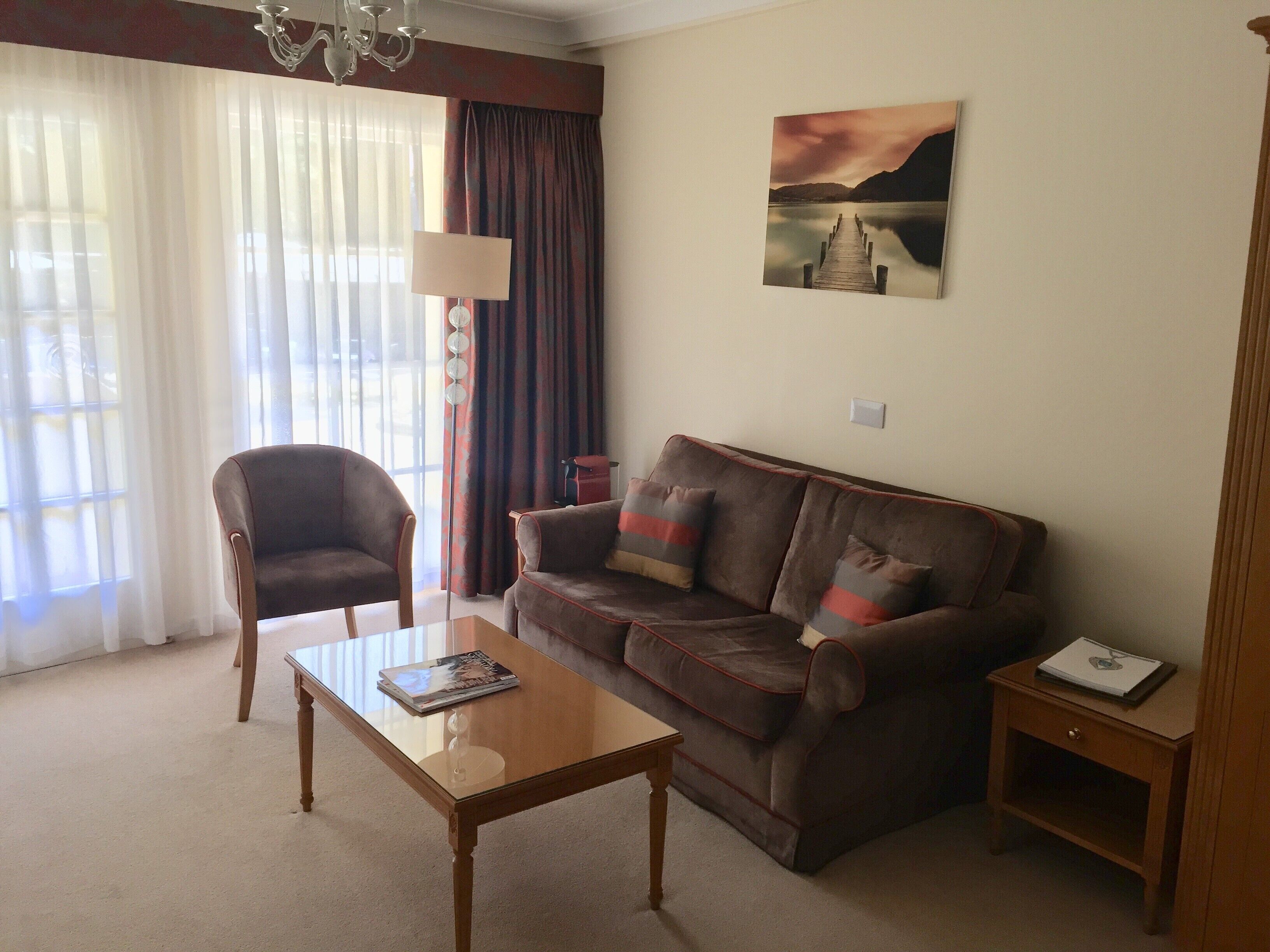 suite, 1 king bed, non smoking | egyptian cotton sheets, premium bedding, pillow-top beds, in-room safe