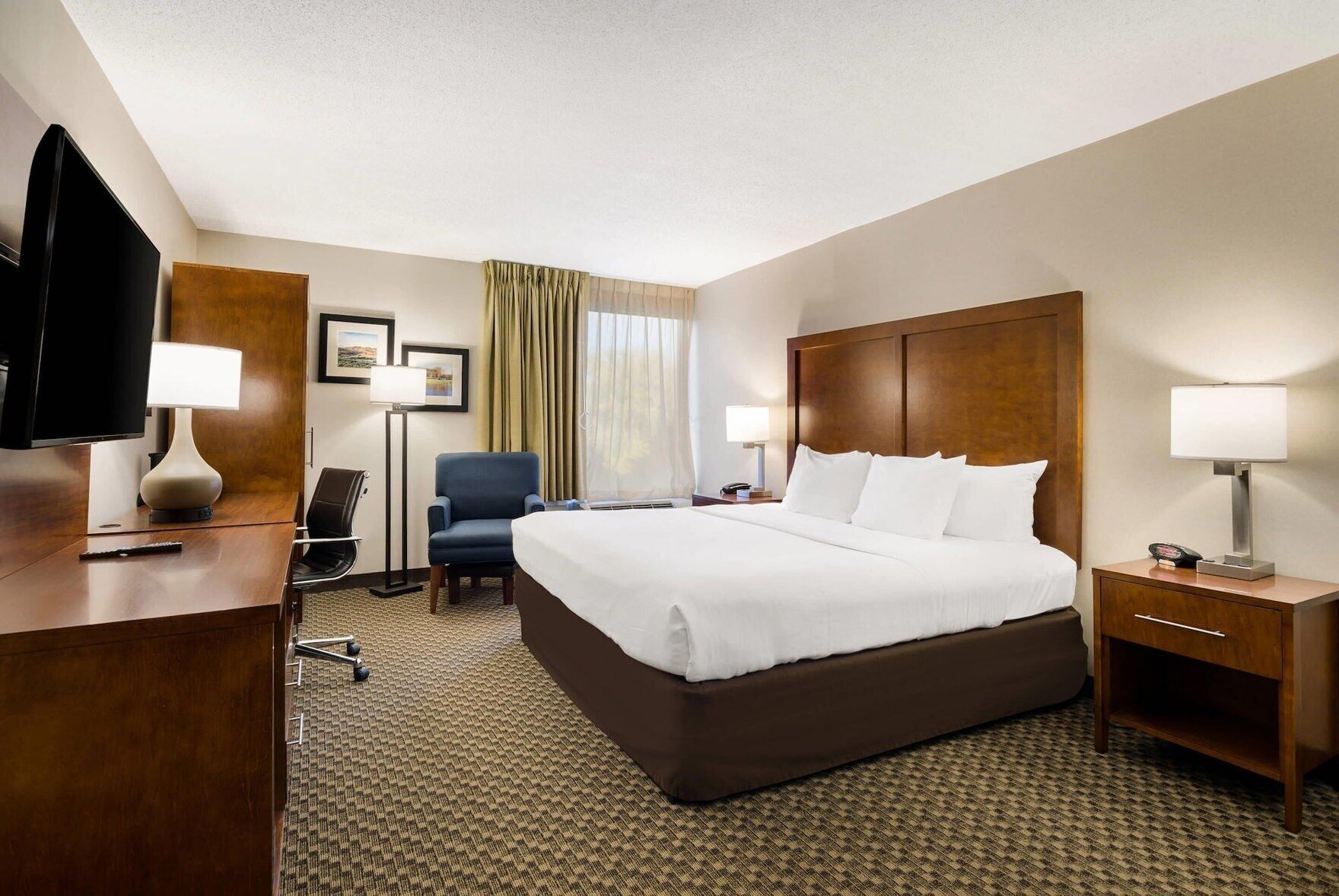 In-room safe, desk, laptop workspace, blackout drapes