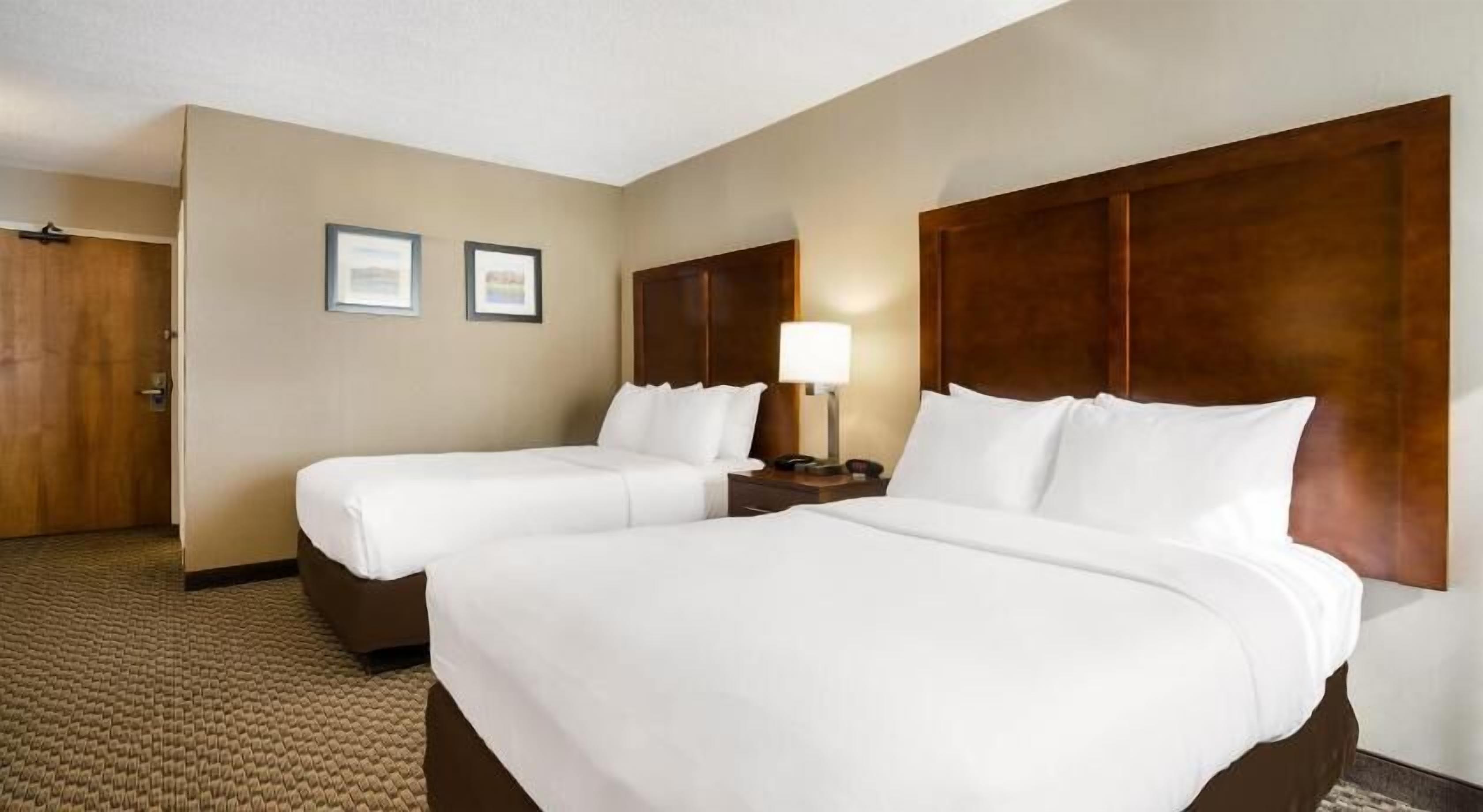 In-room safe, desk, laptop workspace, blackout drapes