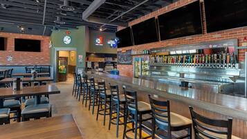 Lunch and dinner served