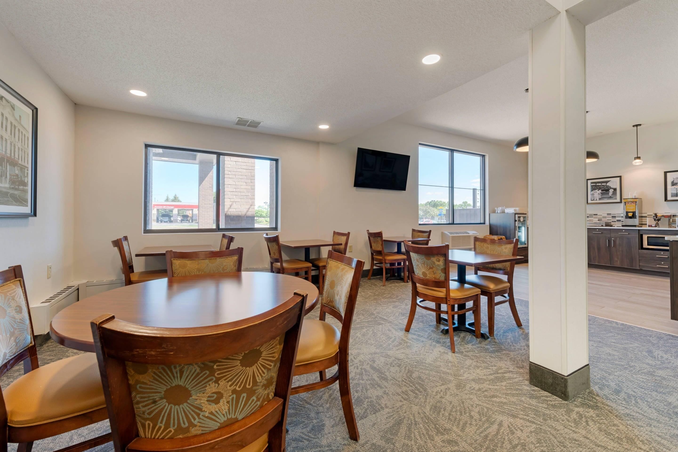 free daily on-the-go breakfast