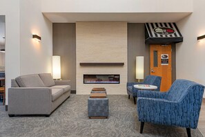 Lobby - Quality Inn St. Cloud West (St Cloud)
