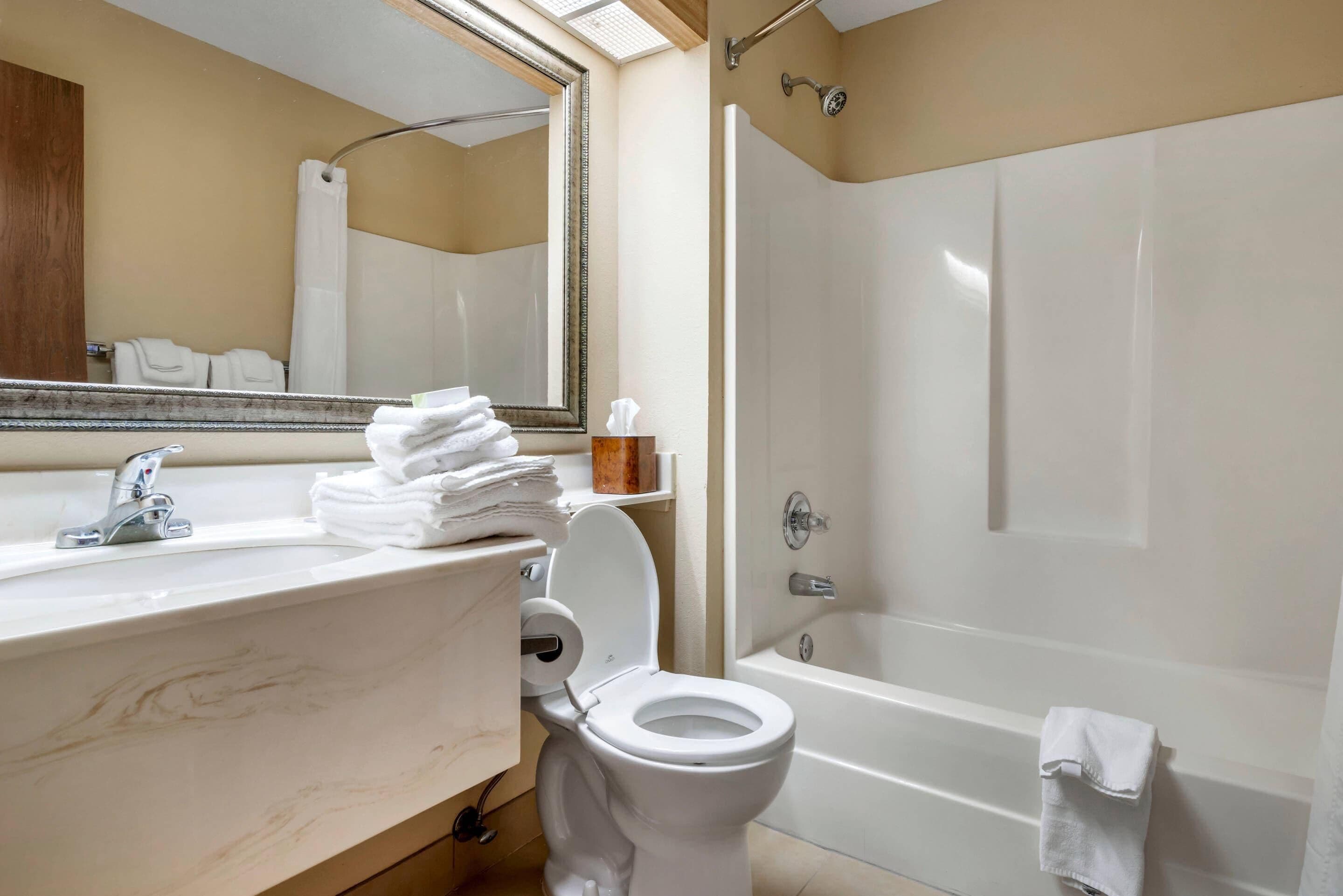 in-room safe, desk, laptop workspace, blackout curtains