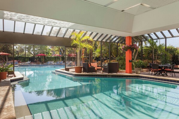 Indoor pool, outdoor pool, open 6:00 AM to 6:30 PM, pool umbrellas - Marriott Tampa Westshore (Tampa)