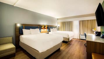 Egyptian cotton sheets, premium bedding, pillowtop beds, desk