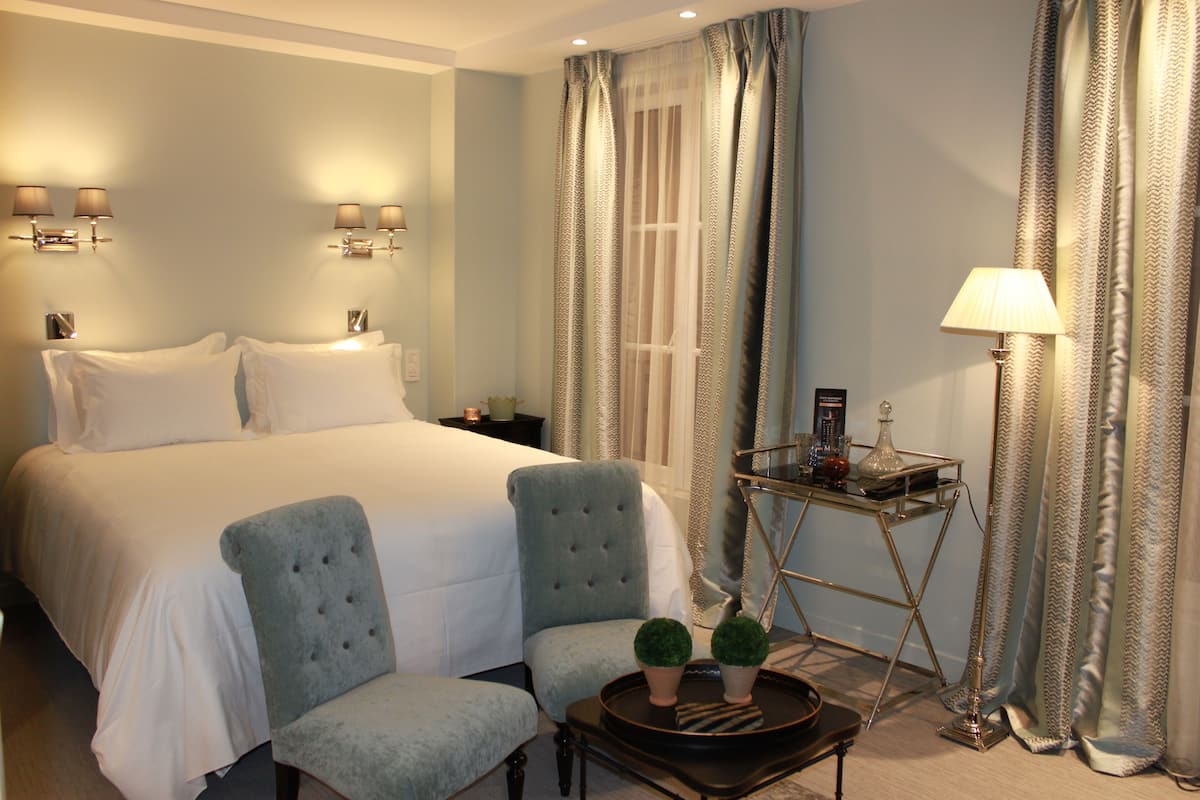 Phòng đôi hoặc 2 giường đơn Executive | Bộ đồ giường cao cấp, minibar, két bảo mật tại phòng 