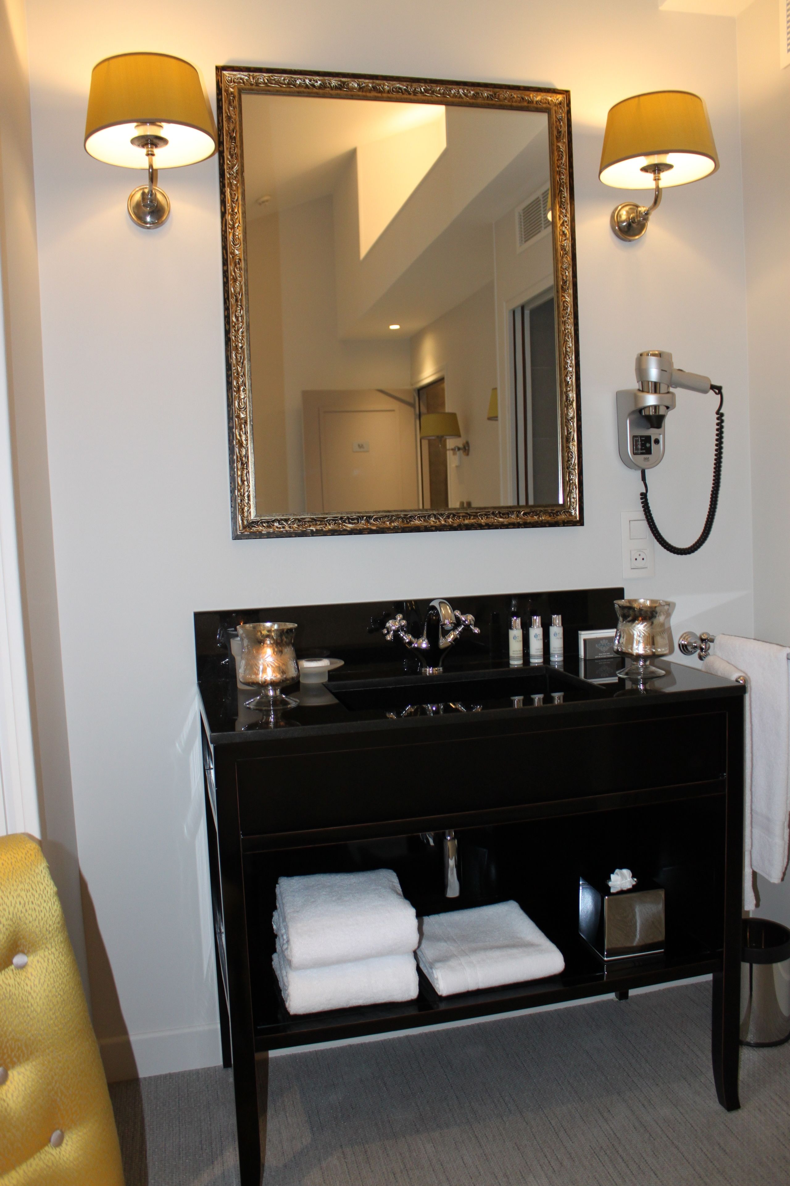 executive double or twin room | premium bedding, minibar, in-room safe, soundproofing