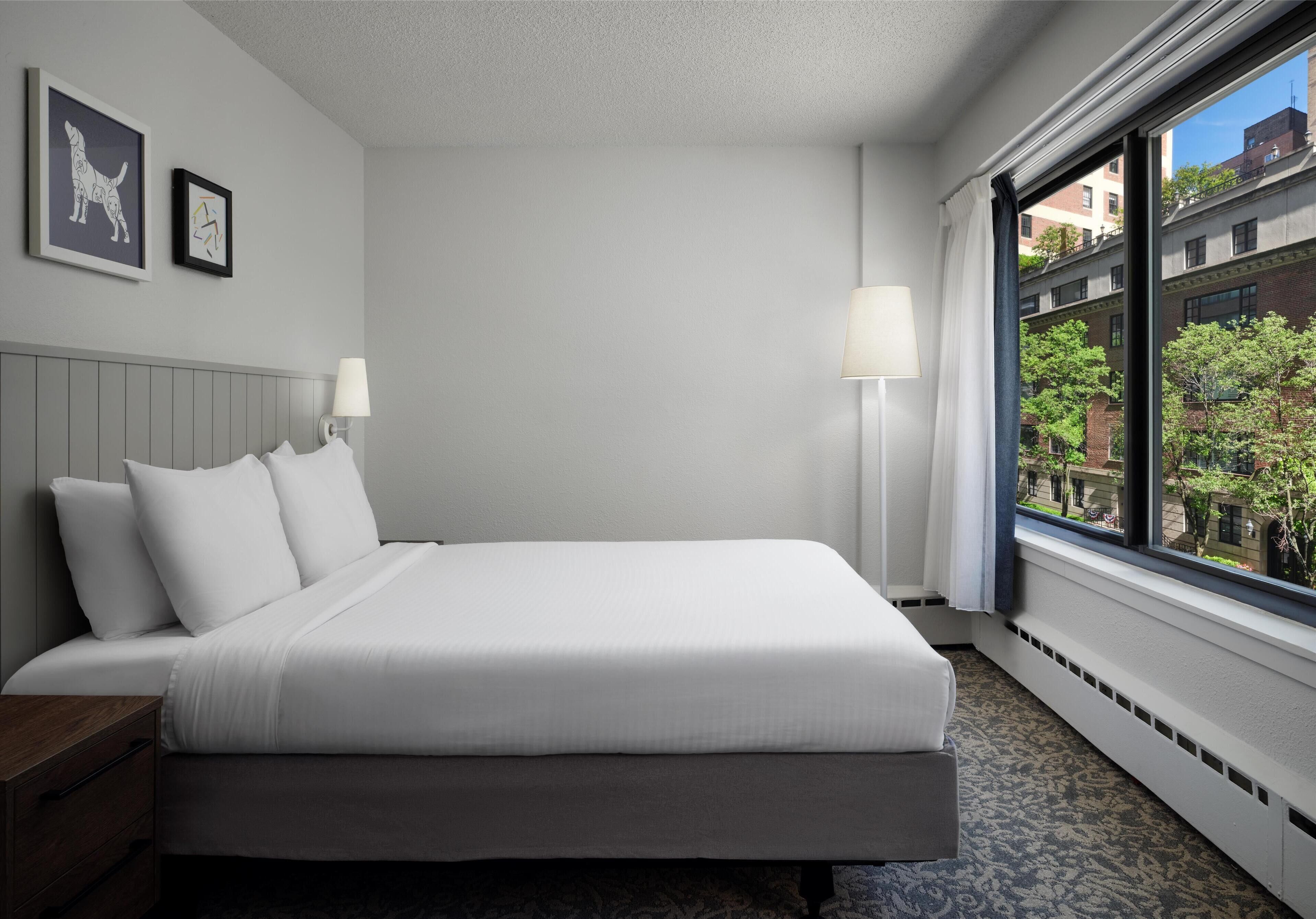 1 bedroom, hypo-allergenic bedding, pillow-top beds, desk