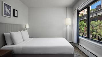 Ropa de cama hipoalergénica, colchones con pillow-top y escritorio