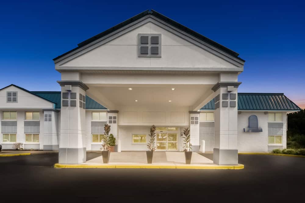 Baymont by Wyndham Westampton